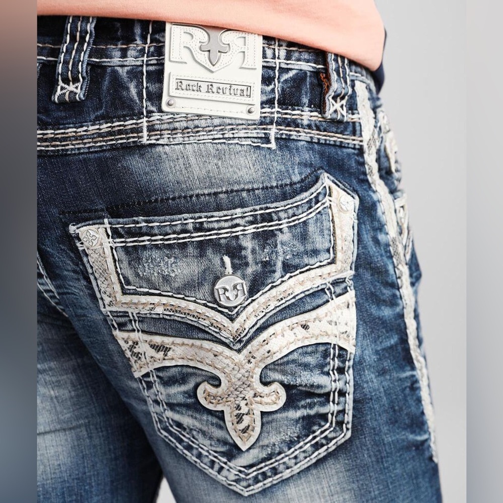 ROCK & REVIVAL Bradley Slim Straight
Stretch Jean Size 33